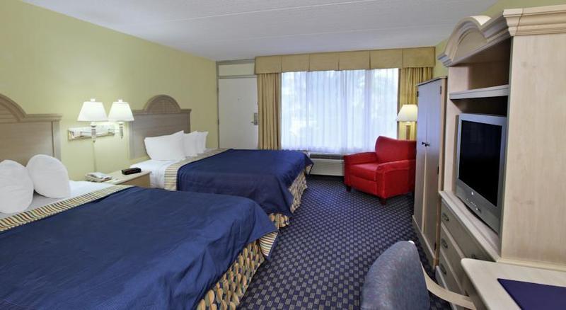 Days Inn By Wyndham Cocoa Cruiseport West At I-95/524 Kültér fotó